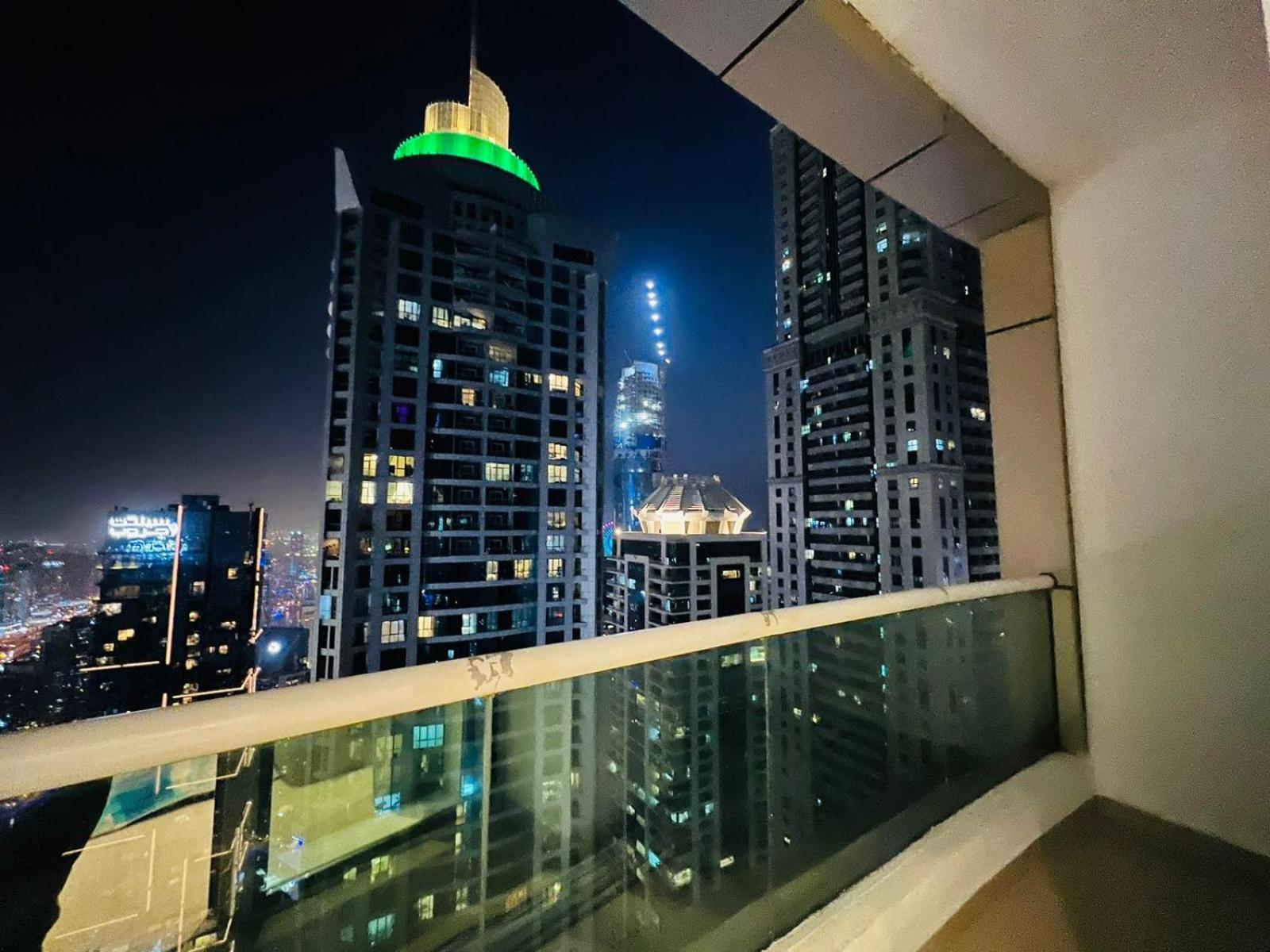 High Floor With City Skyline & Burj Khalifa View 3 Bedroom Unit Marina Dubai Esterno foto