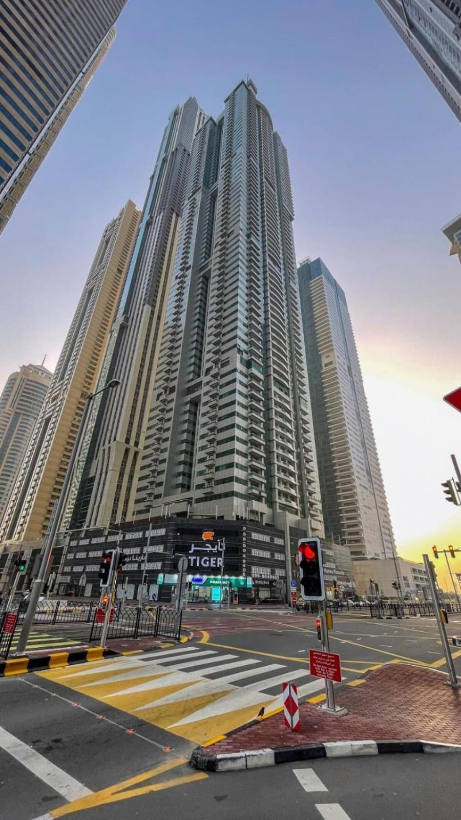 High Floor With City Skyline & Burj Khalifa View 3 Bedroom Unit Marina Dubai Esterno foto